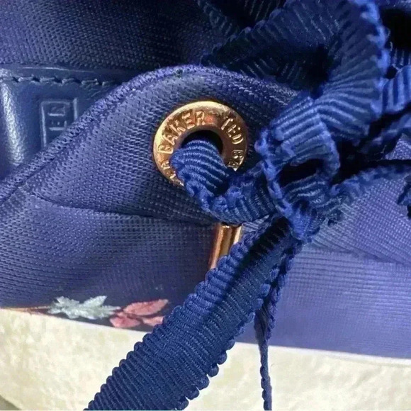 Ted Baker Giellie women’s casual embroidered shoes 8.5 - Picture 4 of 15